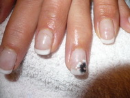 Francia akril virággal